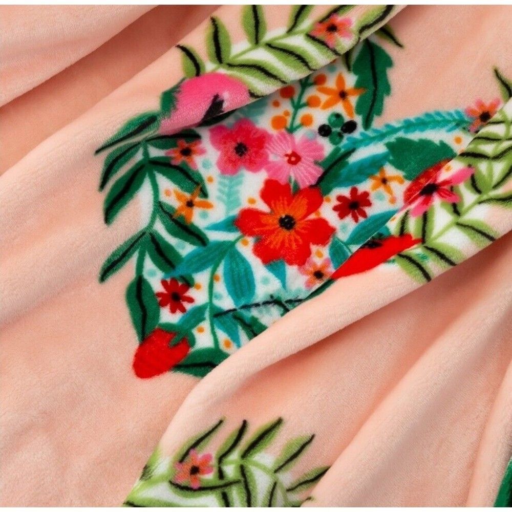 Berkshire Artist Series Throw Blanket Mia Charro Pink Floral Hearts 50x72 NWT - Picture 4 of 5